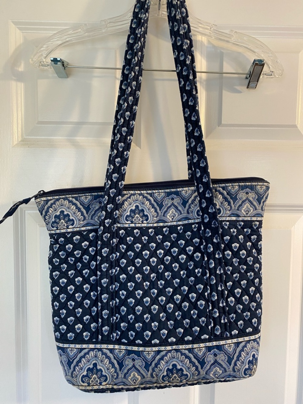 Vera Bradley tote. Quilted Navy Paisley - Versatile Everyday Shoulder Bag